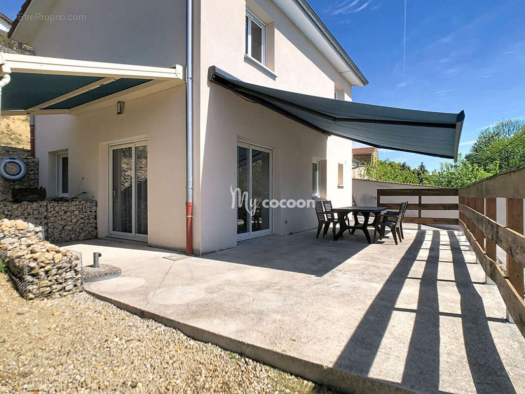 Maison à PONT-D'AIN