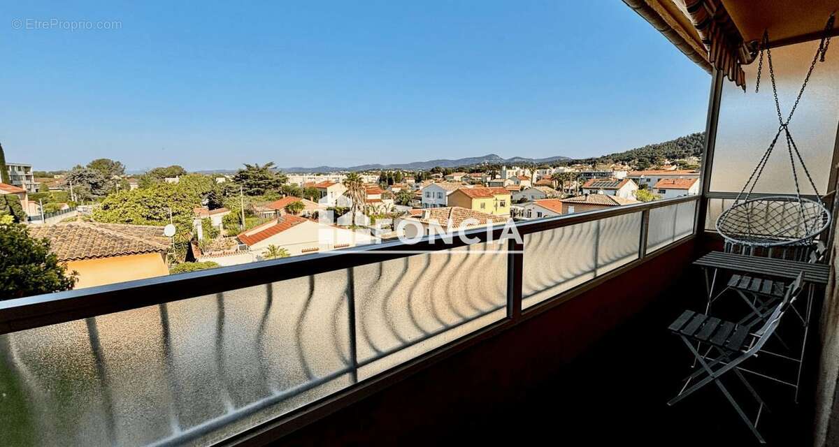 Appartement à SIX-FOURS-LES-PLAGES