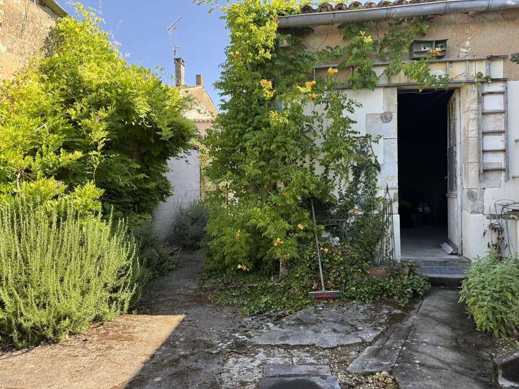 Maison de village avec 3 chambres - photo 18