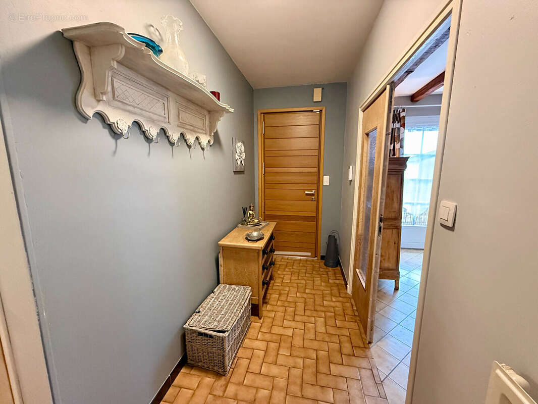 Maison à LE VEURDRE