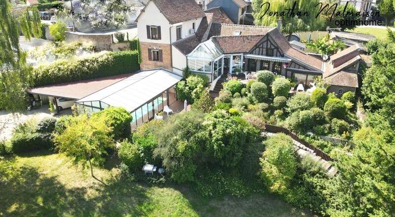 Maison à CONCHES-EN-OUCHE