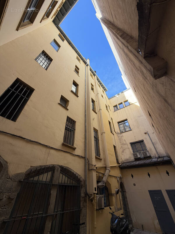 Appartement à LYON-1E