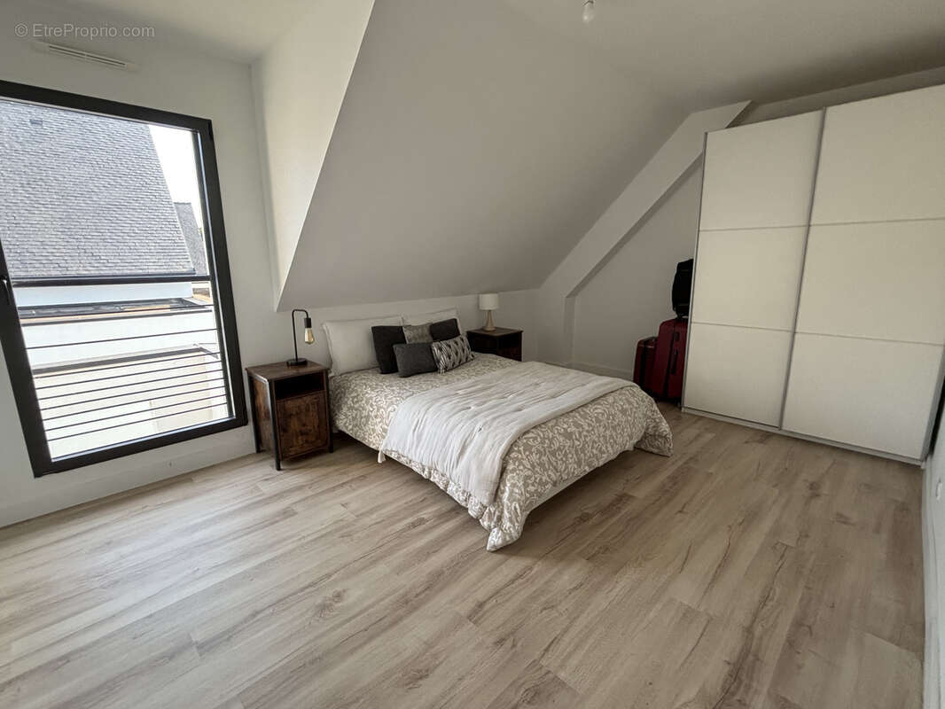 À vendre : Maison contemporaine de 2022, 4 chambres, terrain de 589 m2 - photo 8