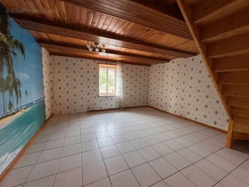 Perrigny sur l ognon maison ancienne de 127 m2 sur 898 m2 de terrain - photo 7