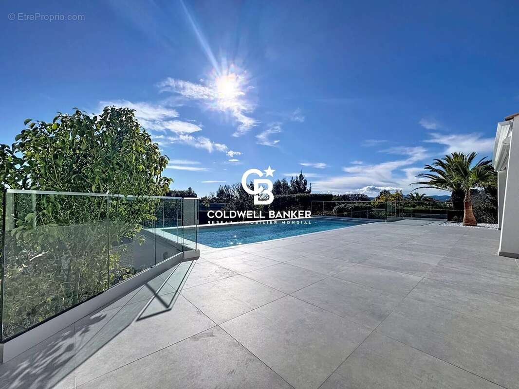 Maison à SAINT-RAPHAEL