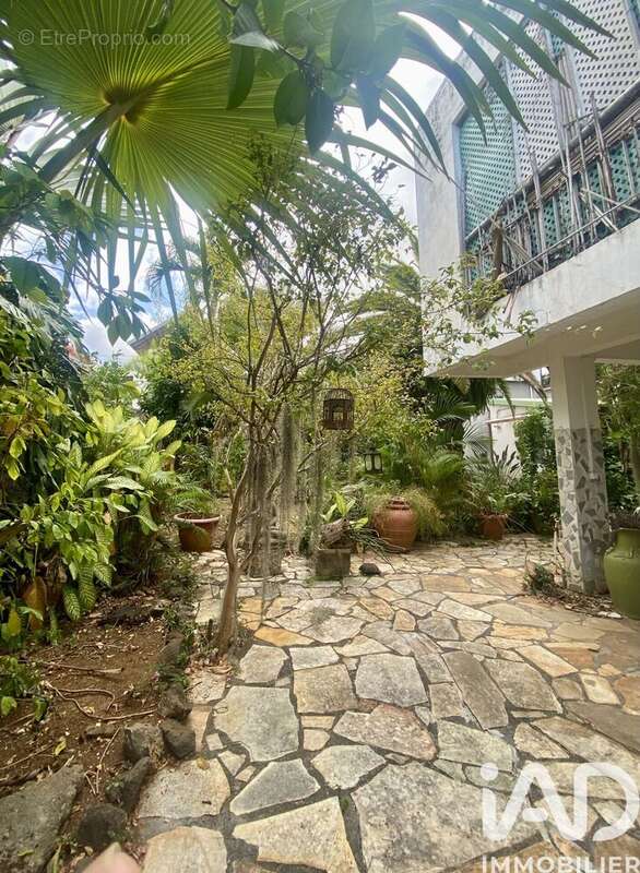 Photo 2 - Maison à SAINT-PIERRE