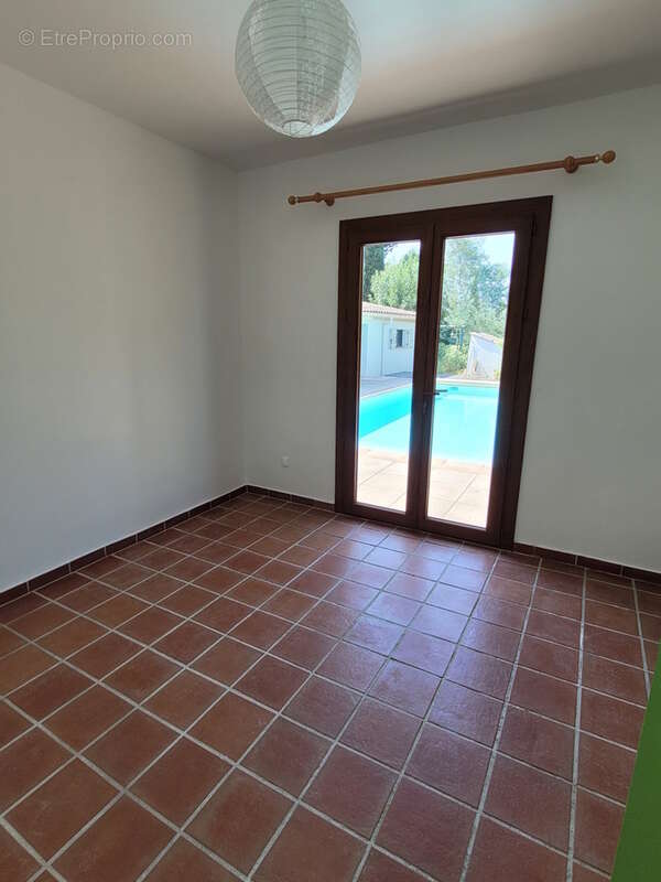 Maison à SAINT-CHINIAN