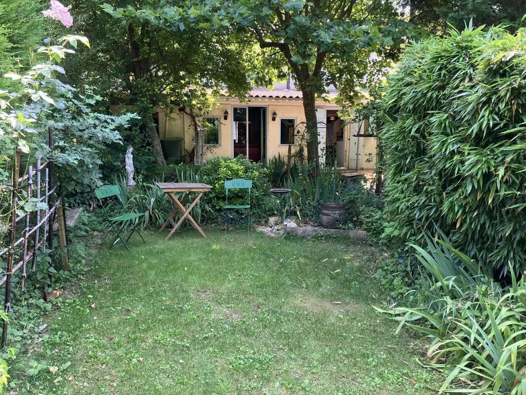 Maison en pierre avec 3 chambres et beaucoup de cachet - photo 17