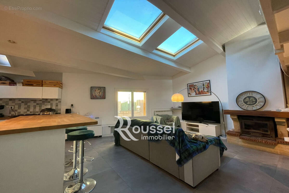 Maison à POUSSAN