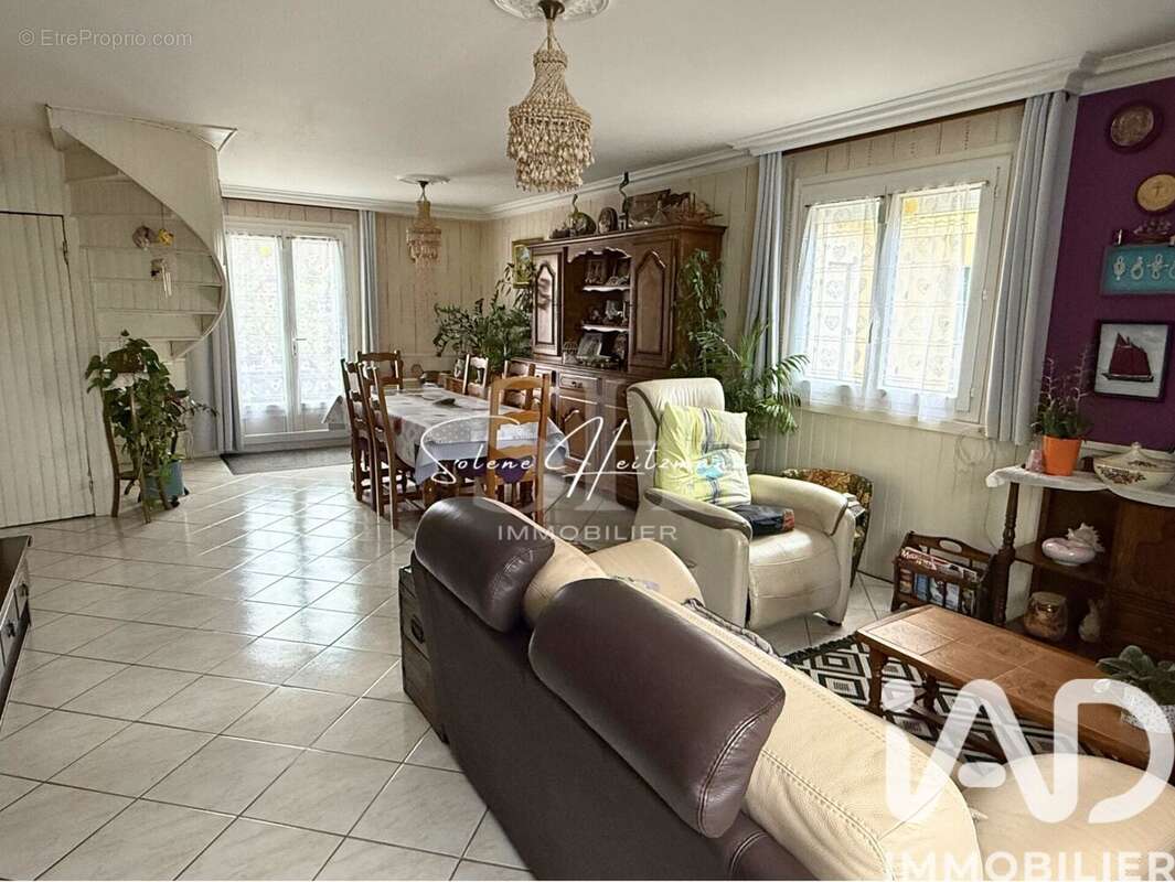 Photo 3 - Maison à SAINT-GERMAIN-LAVAL