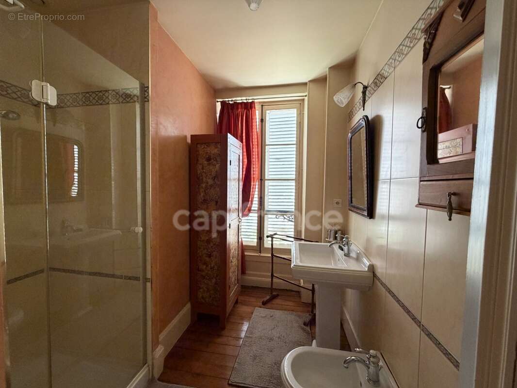 Maison à vendre 7 pièces AUXERRE (89)   Propriété de caractère de 165 m2   4 chambres   Garage   Caves    Terrain - photo 16