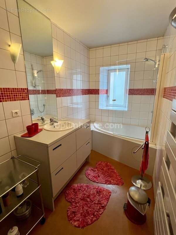 Maison à MORTAGNE-SUR-SEVRE