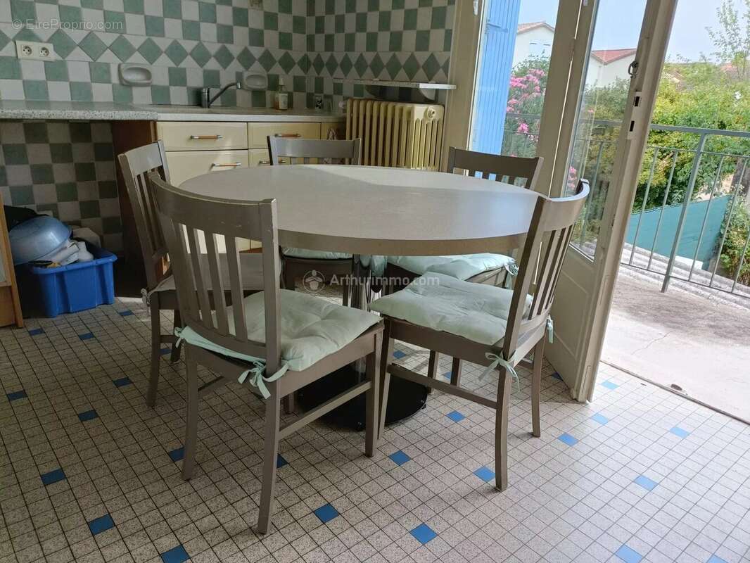 Maison divisée en deux appartements T2 et T4 - photo 3