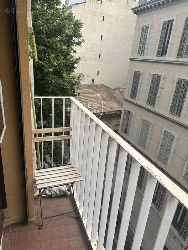 Appartement à MARSEILLE-1E