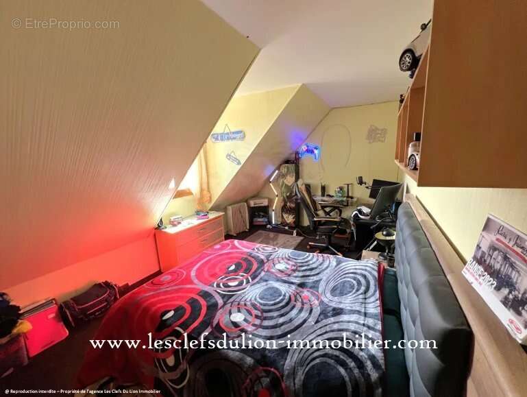 Maison à LORREZ-LE-BOCAGE-PREAUX