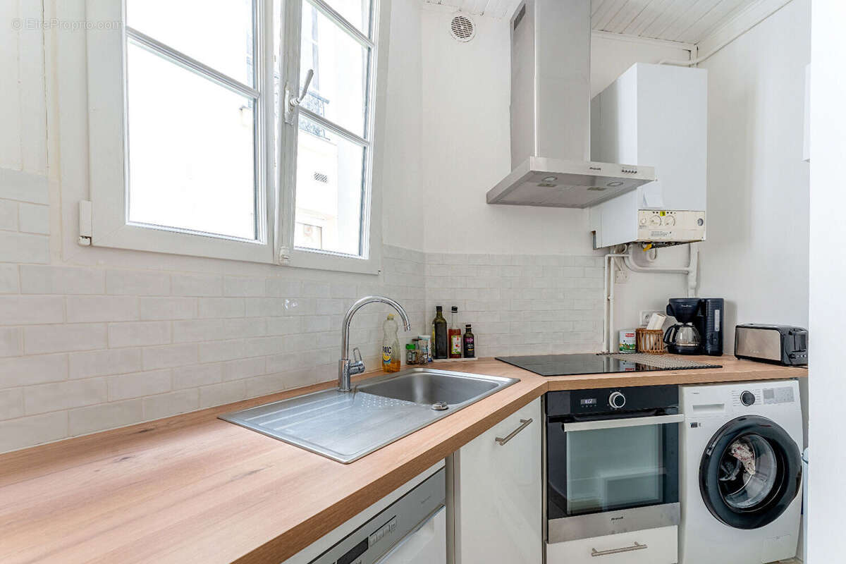 Appartement à PARIS-10E