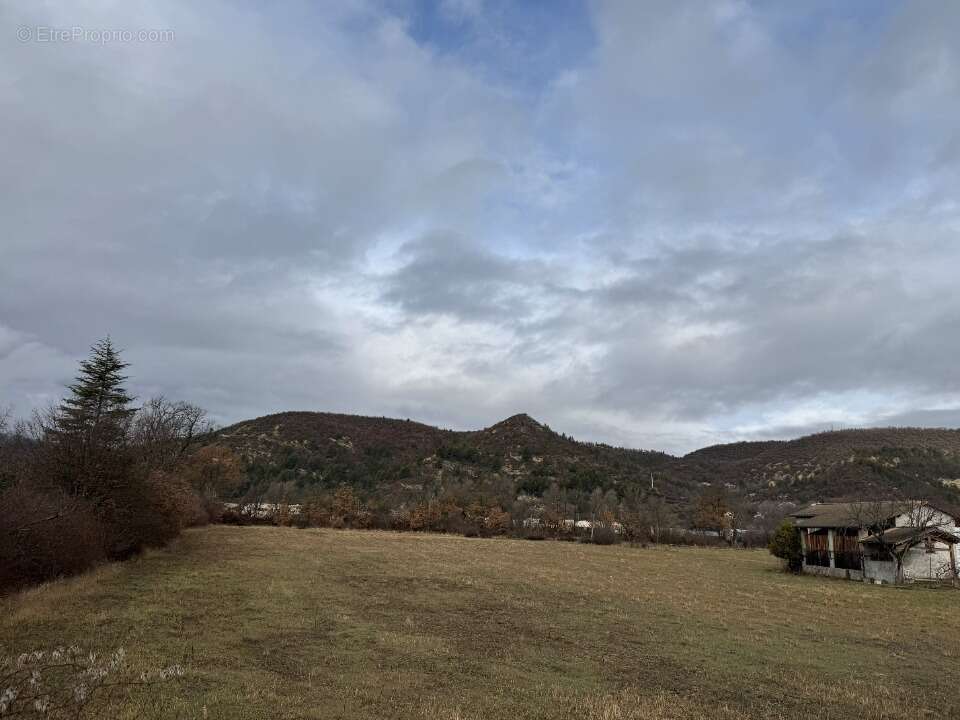 Terrain 506 m² à Digne-Les-Bains  - photo 2