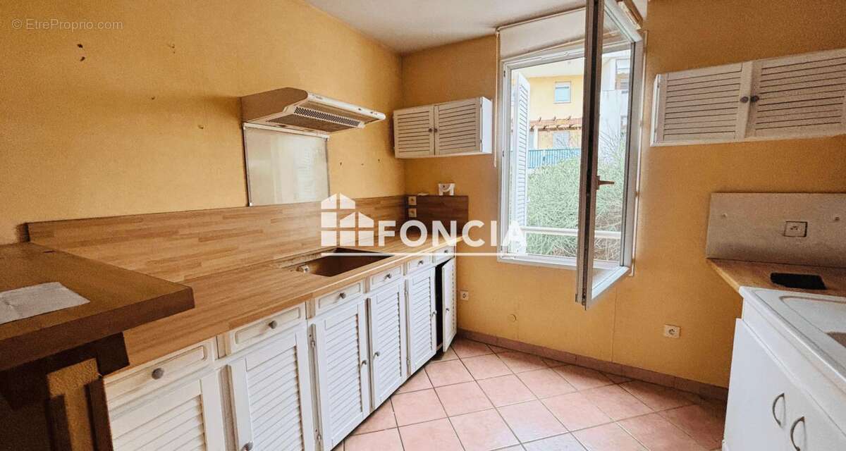 Appartement à SIX-FOURS-LES-PLAGES