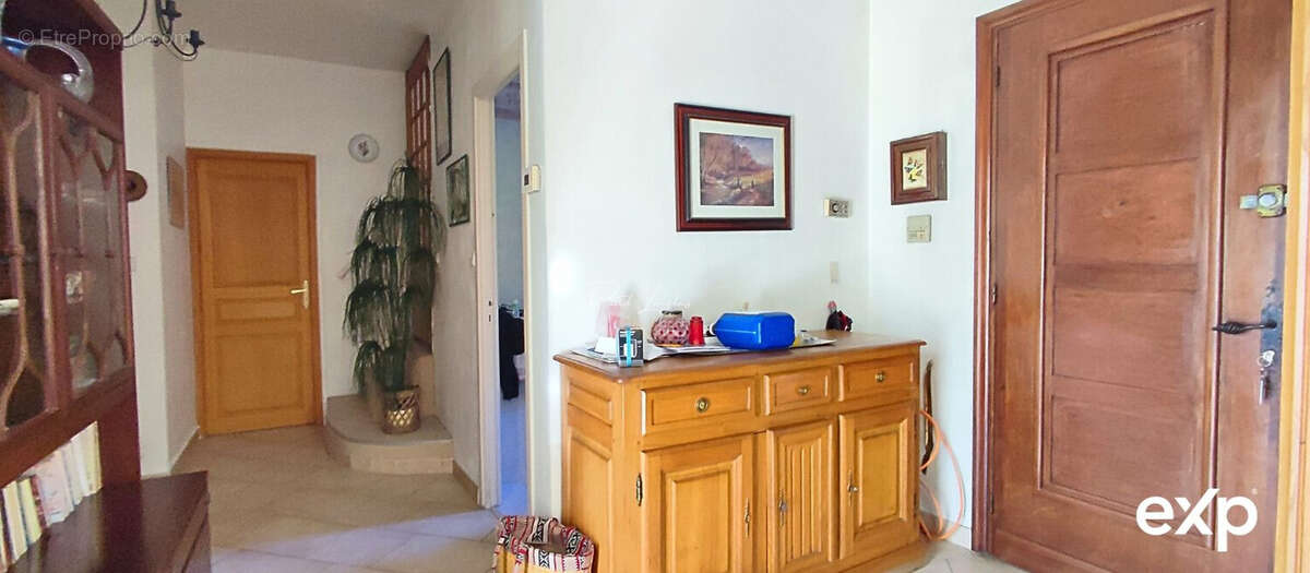 Maison à TOURRETTES-SUR-LOUP