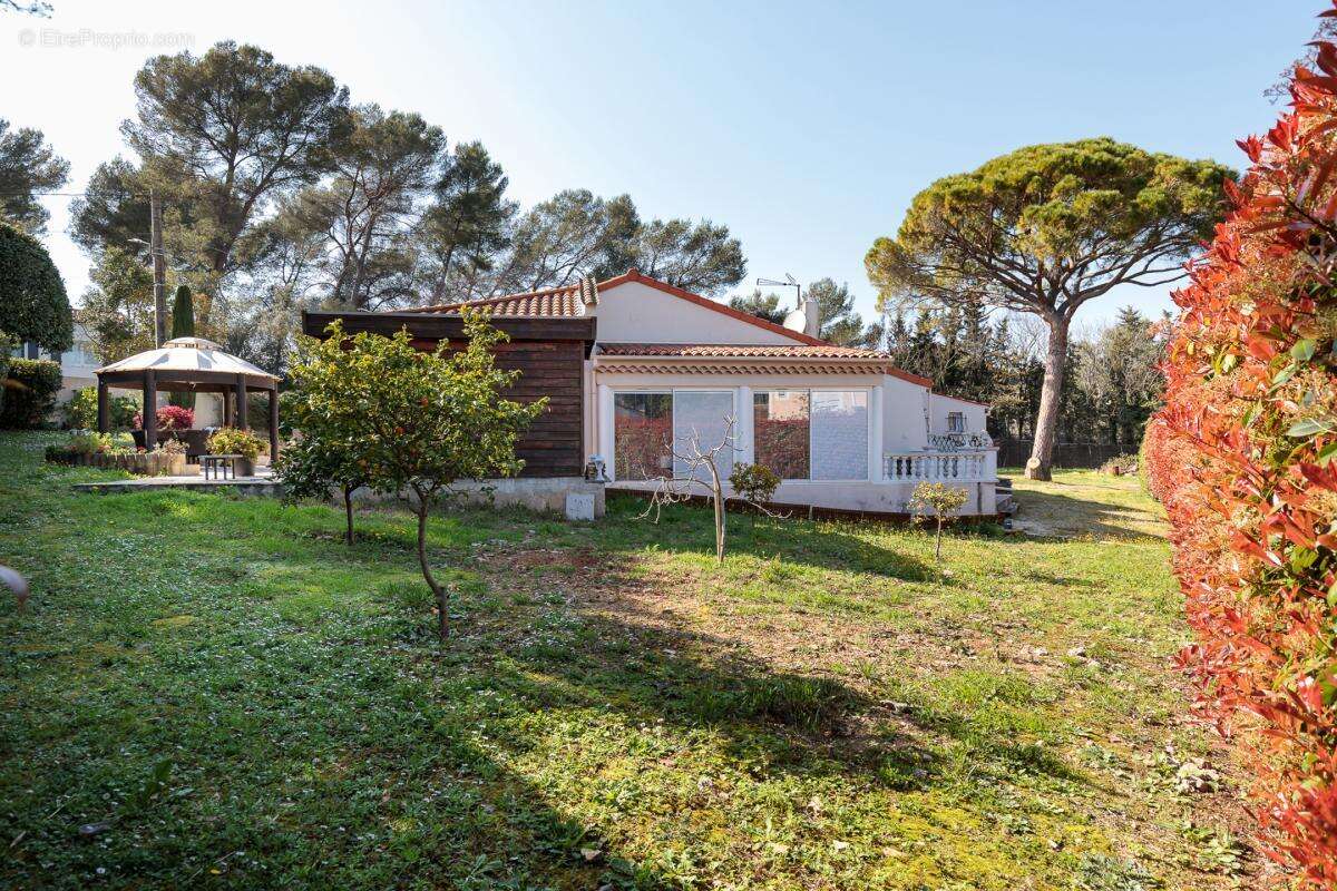 Maison à MOUGINS