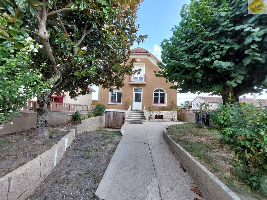 Maison à VICQ-SUR-GARTEMPE