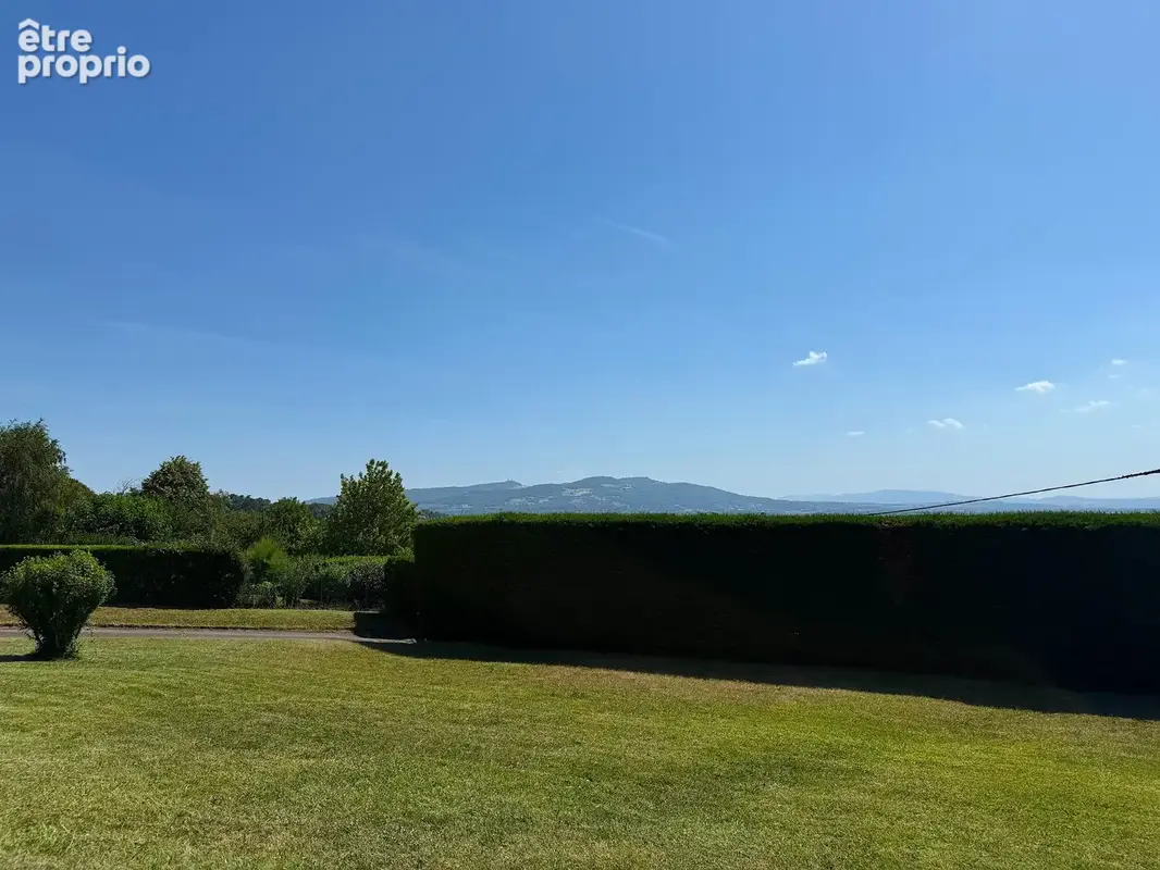 Reyrieux - A vendre magnifique terrain plat de 1052 m² - photo 2