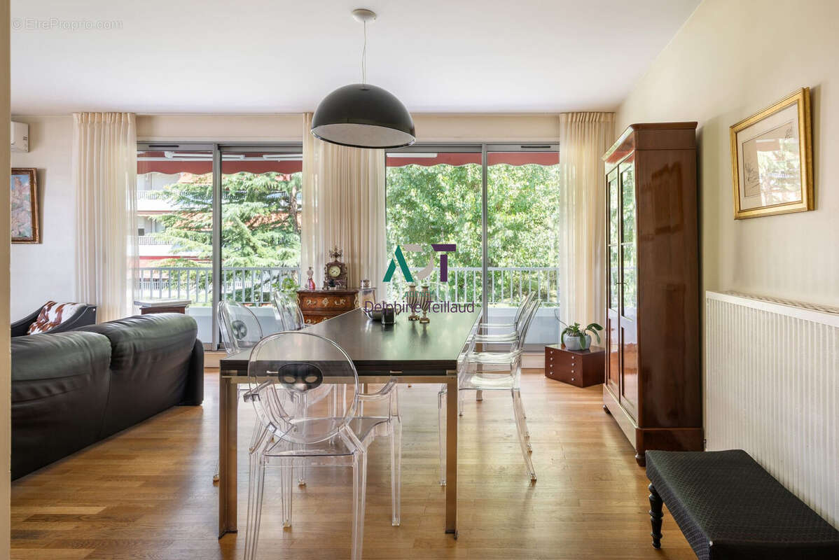 Appartement à MEYLAN