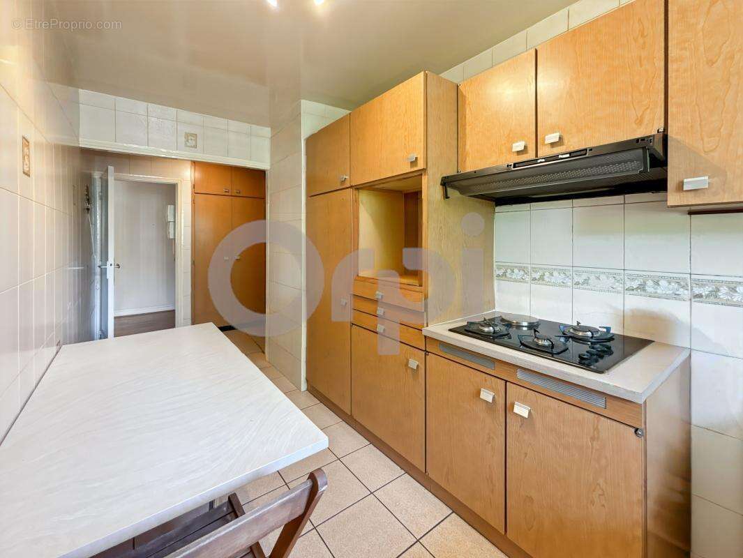 Appartement à PARIS-20E