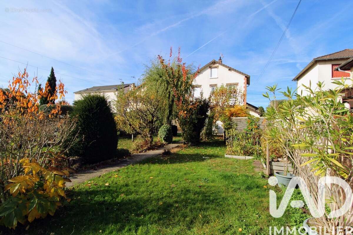 Photo 4 - Maison à LE PLESSIS-BOUCHARD