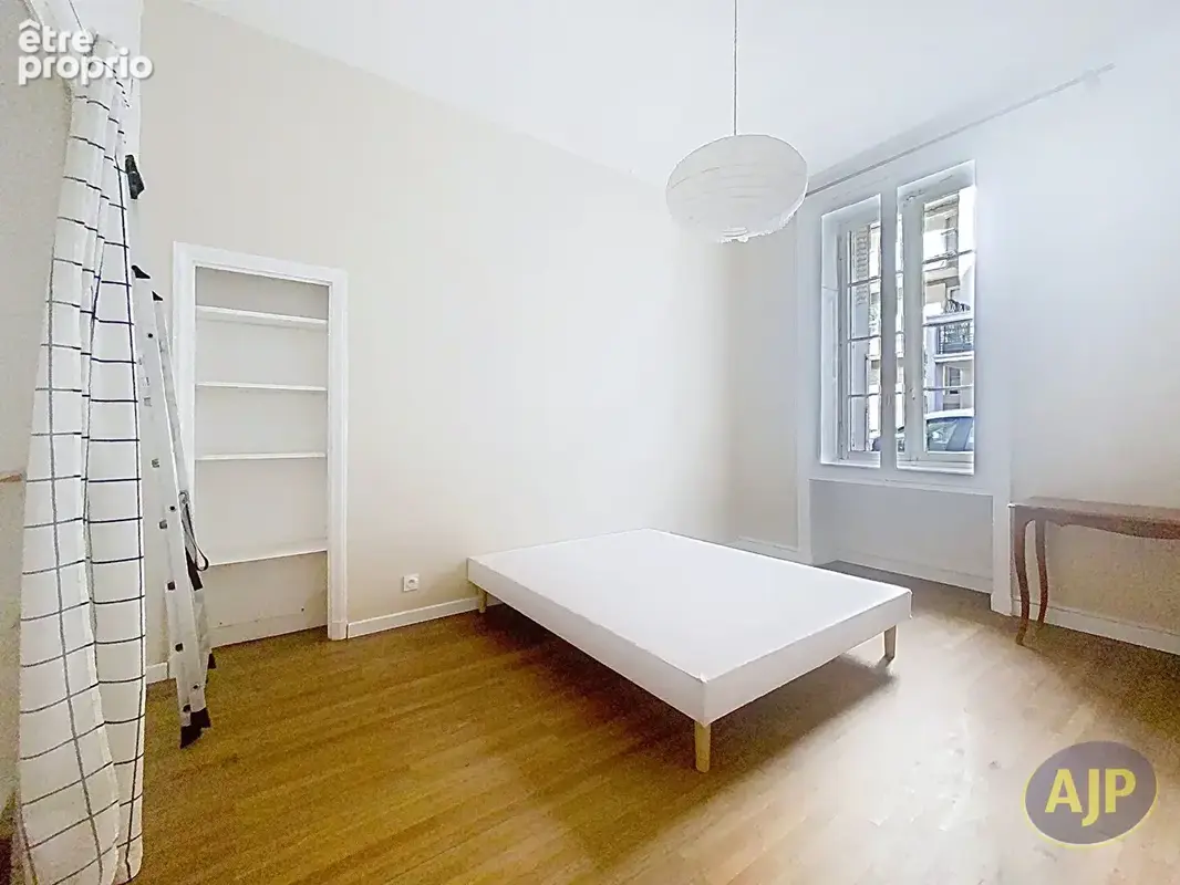 Rareté Dobrée/Sanitat : Esprit petite maison en Hyper Centre - photo 17