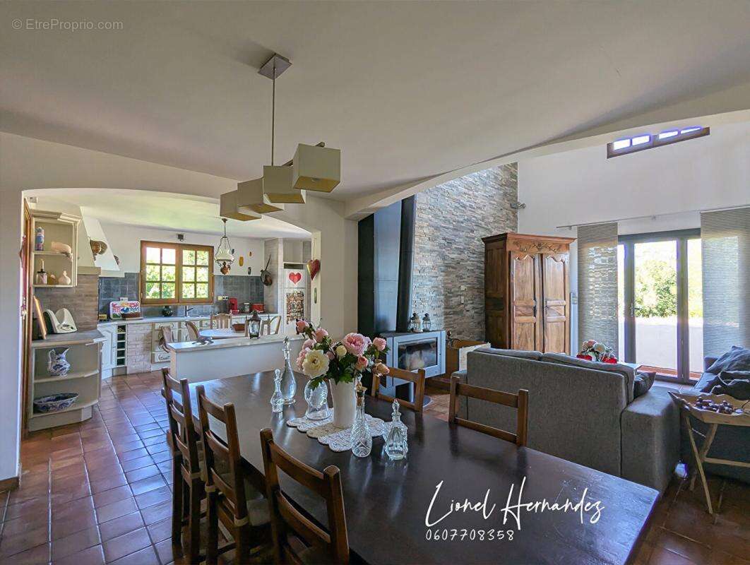 Belle propriété avec 3 logements et piscine au coeur des Mages (30960) - photo 8