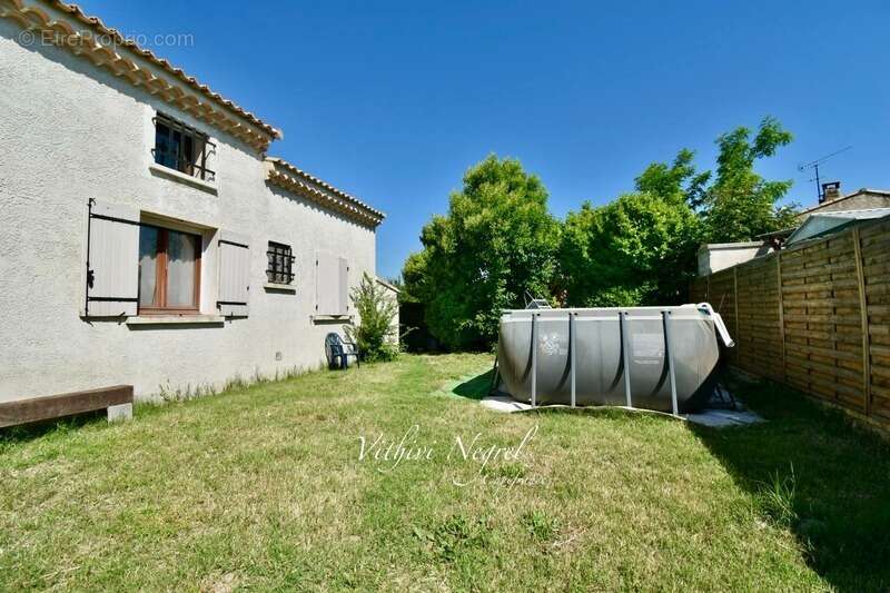 Maison à MOURIES