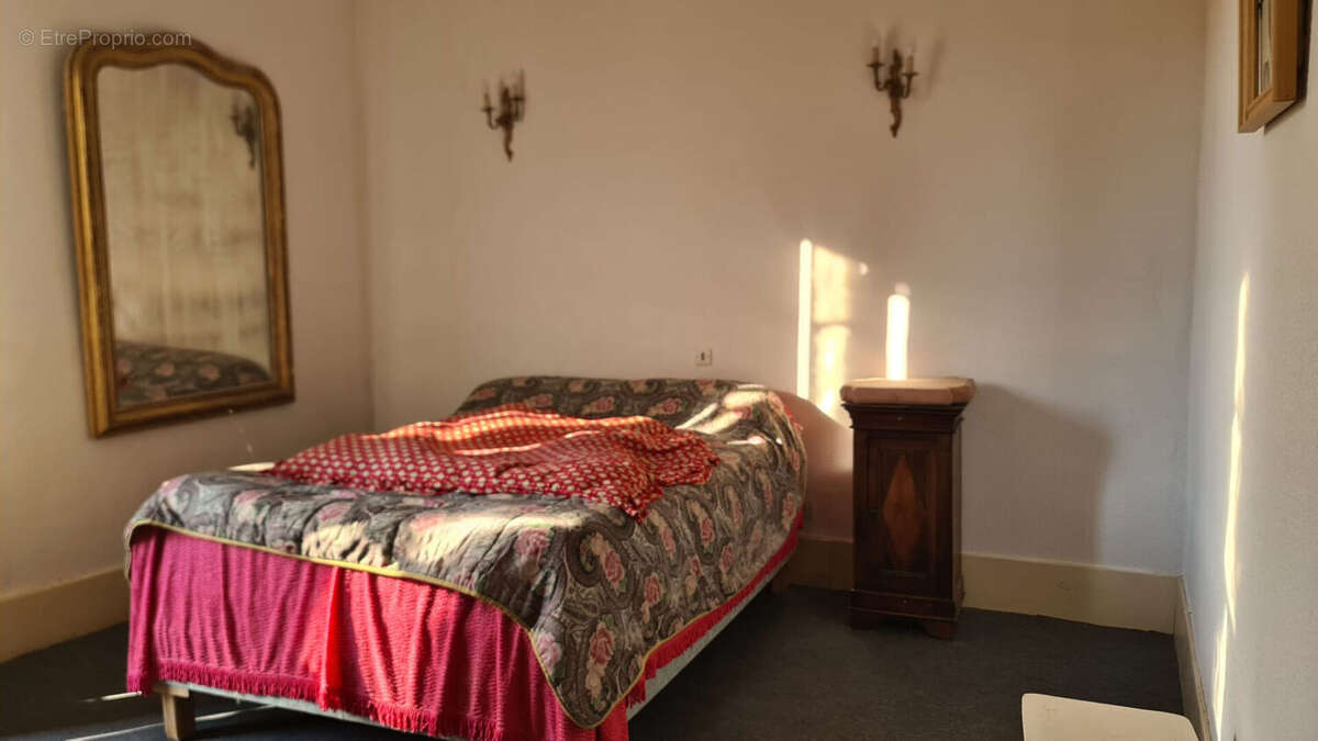 Maison à COURNONSEC