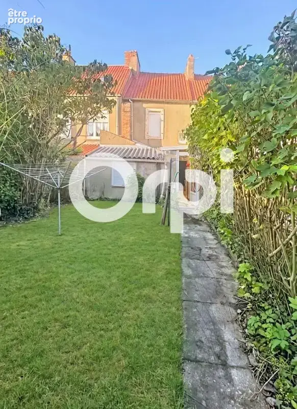 Maison mitoyenne avec travaux - photo 3