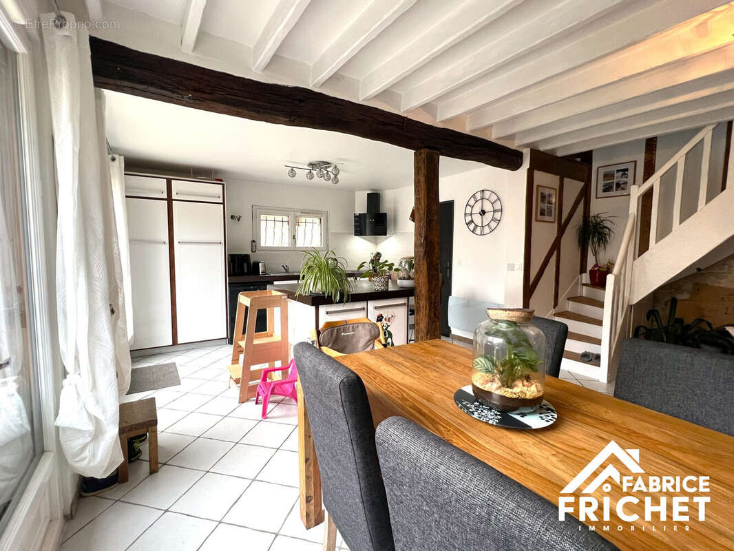 Maison à BENNECOURT