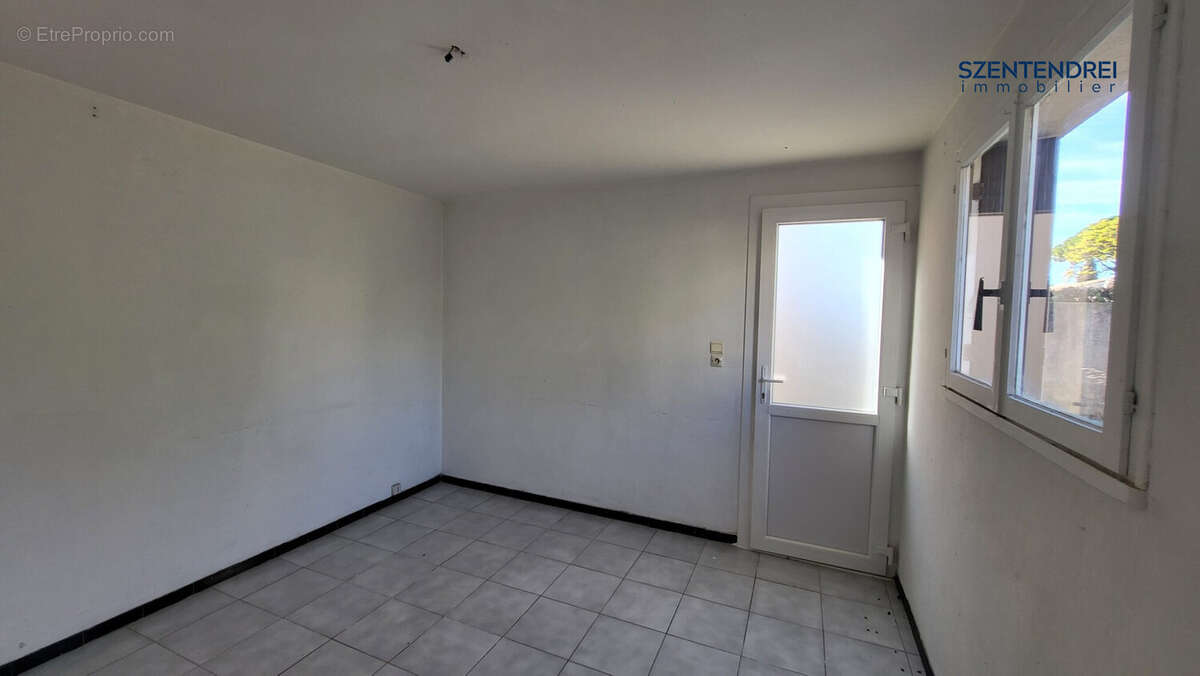 vente maison Lunel SZENTENDREI immobilier  - Maison à LUNEL