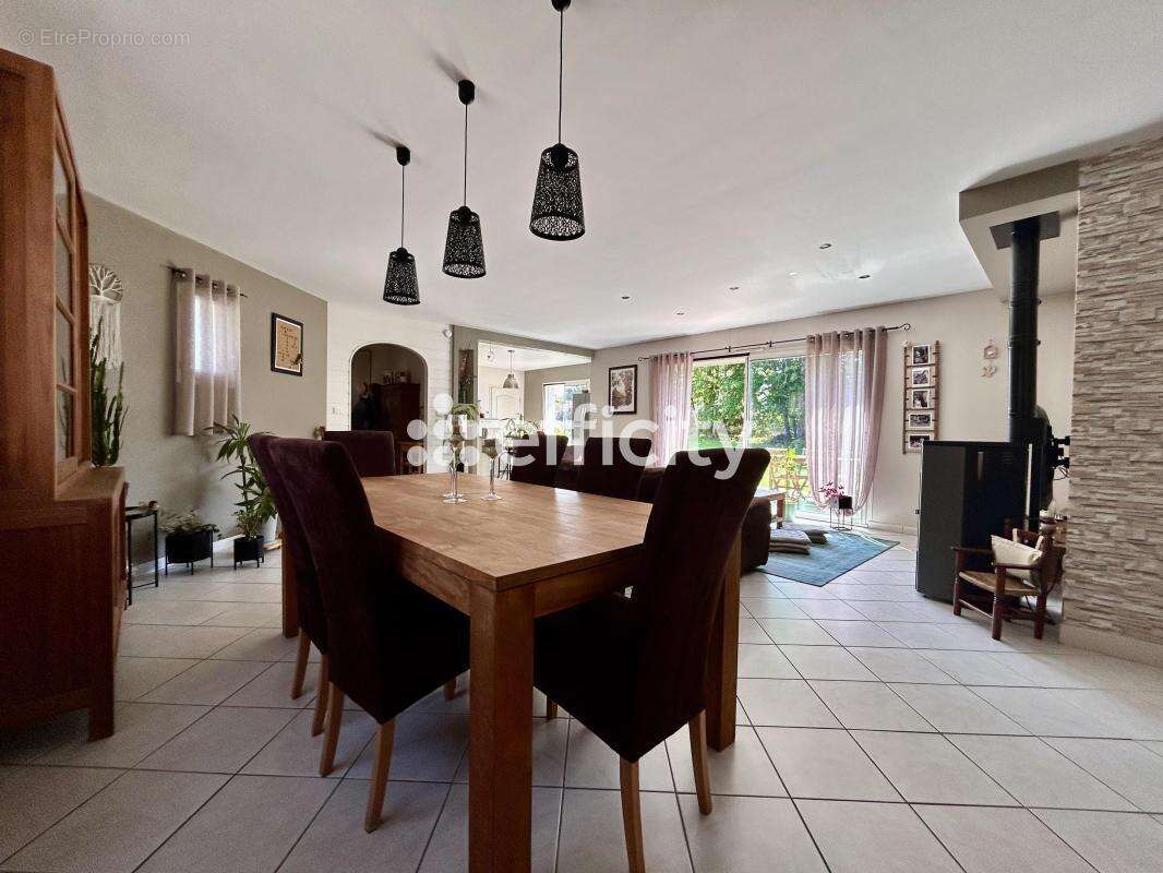 Maison à LA MOTHE-ACHARD