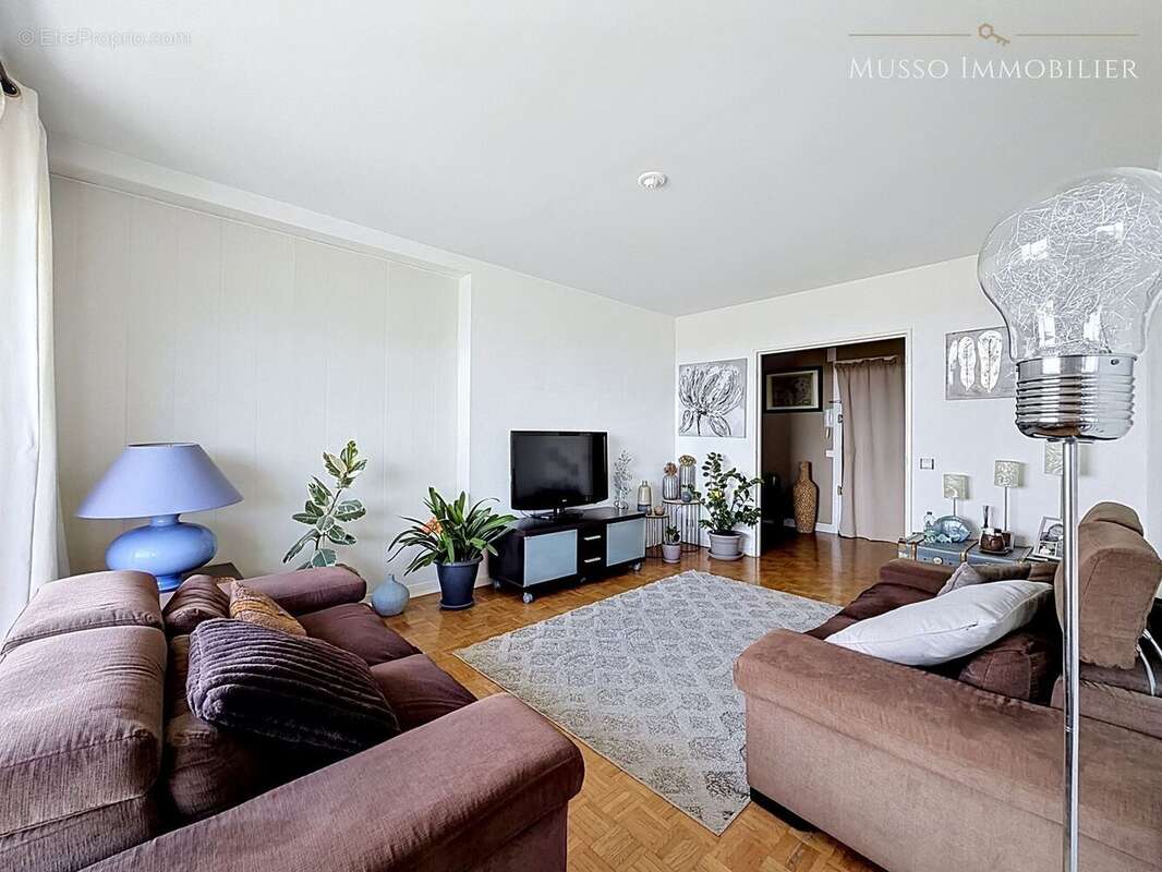 Appartement à MARSEILLE-9E