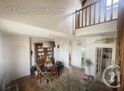 Appartement à SAINT-MAUR-DES-FOSSES