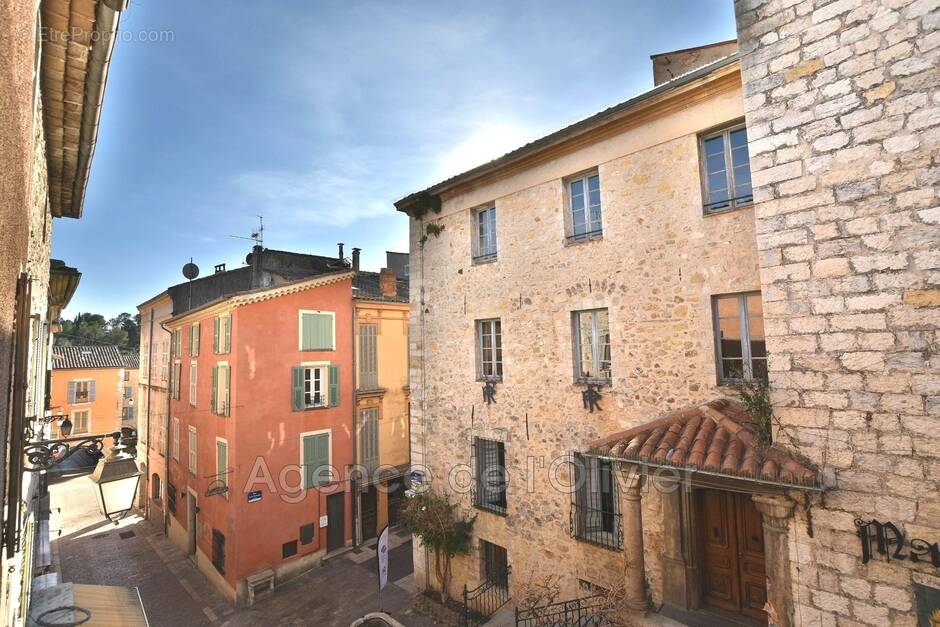 Maison à VALBONNE