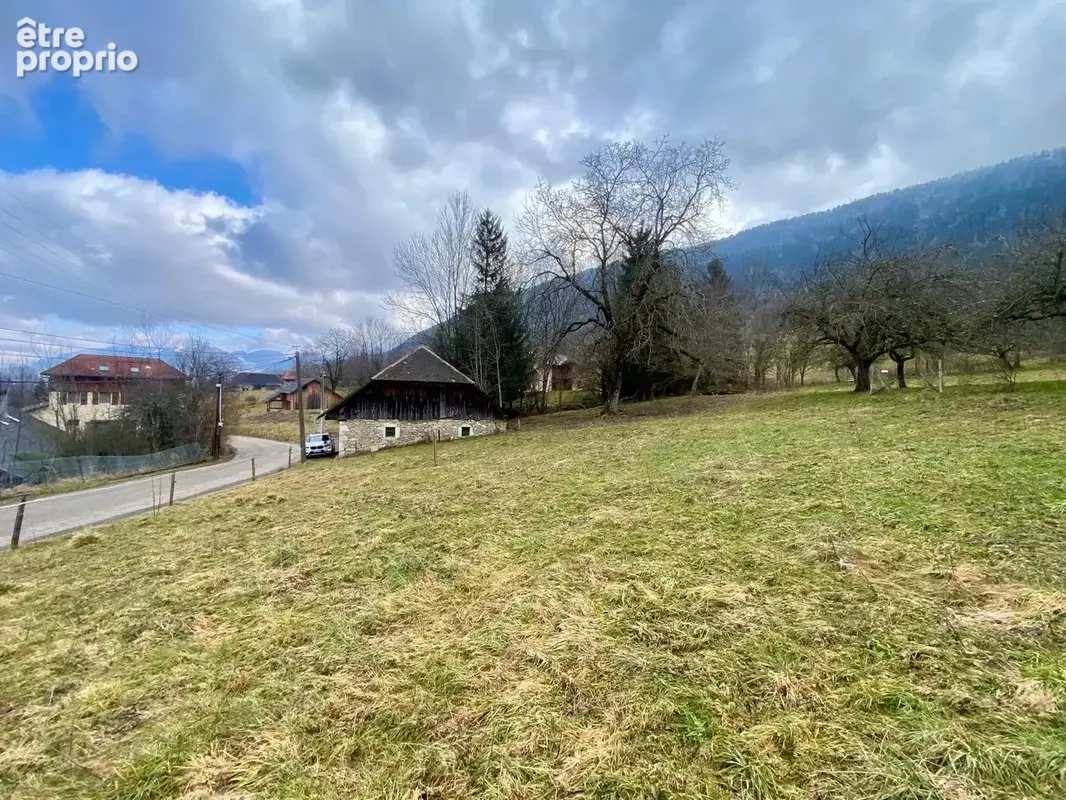 Terrain constructible 1245 m² au Noyer 73340 - photo 8