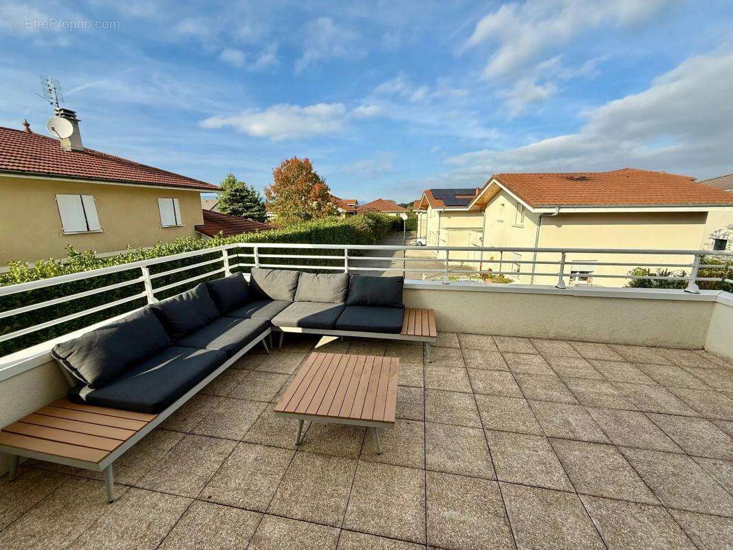 Appartement à DOUVAINE