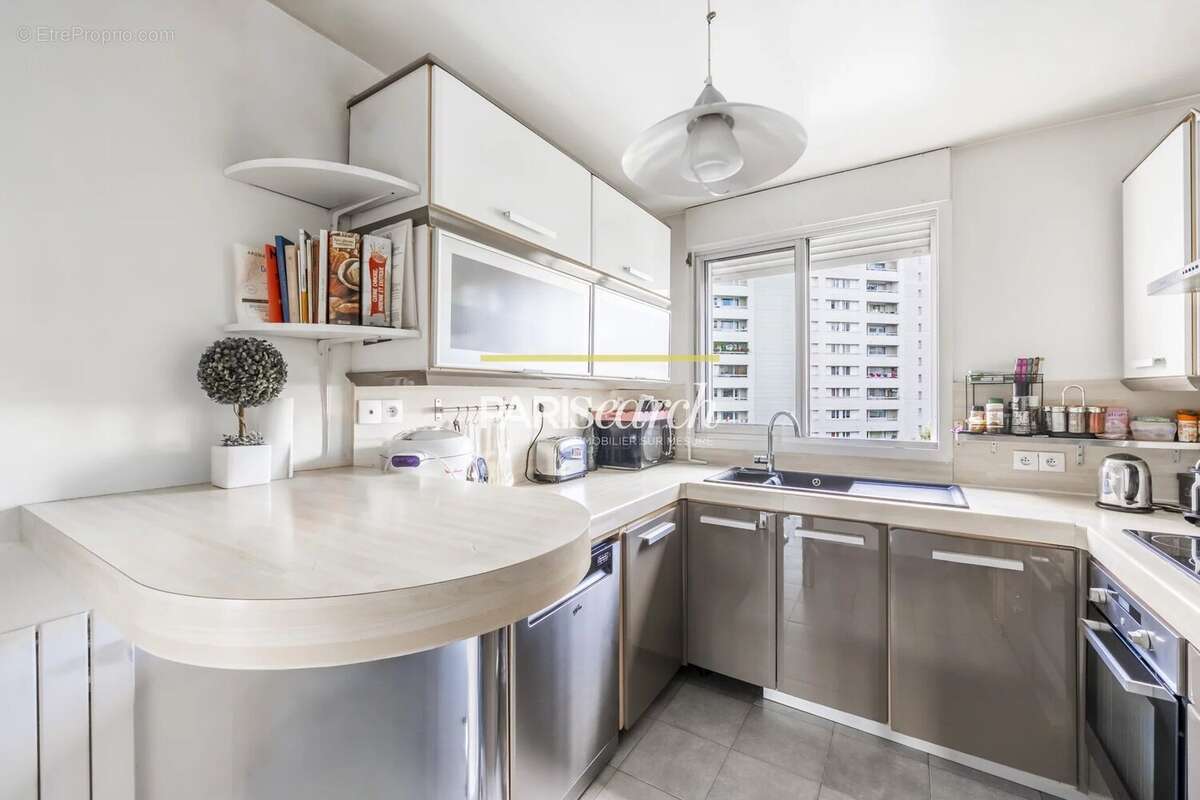 Appartement à LEVALLOIS-PERRET