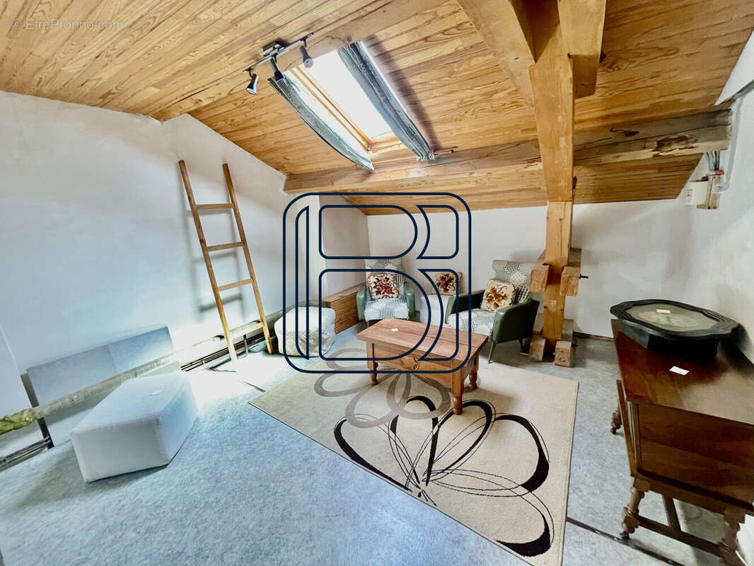 Appartement à AMBERT