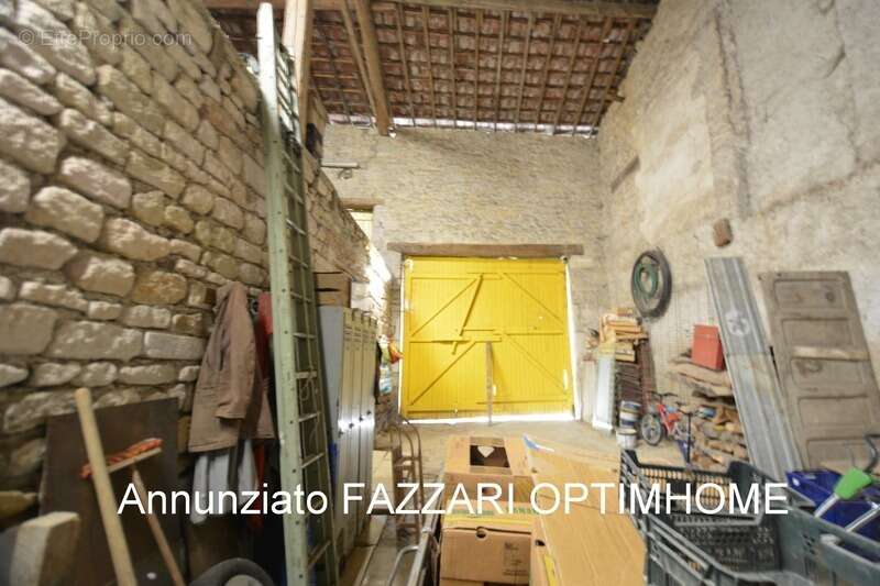 Maison à LUZY-SAINT-MARTIN