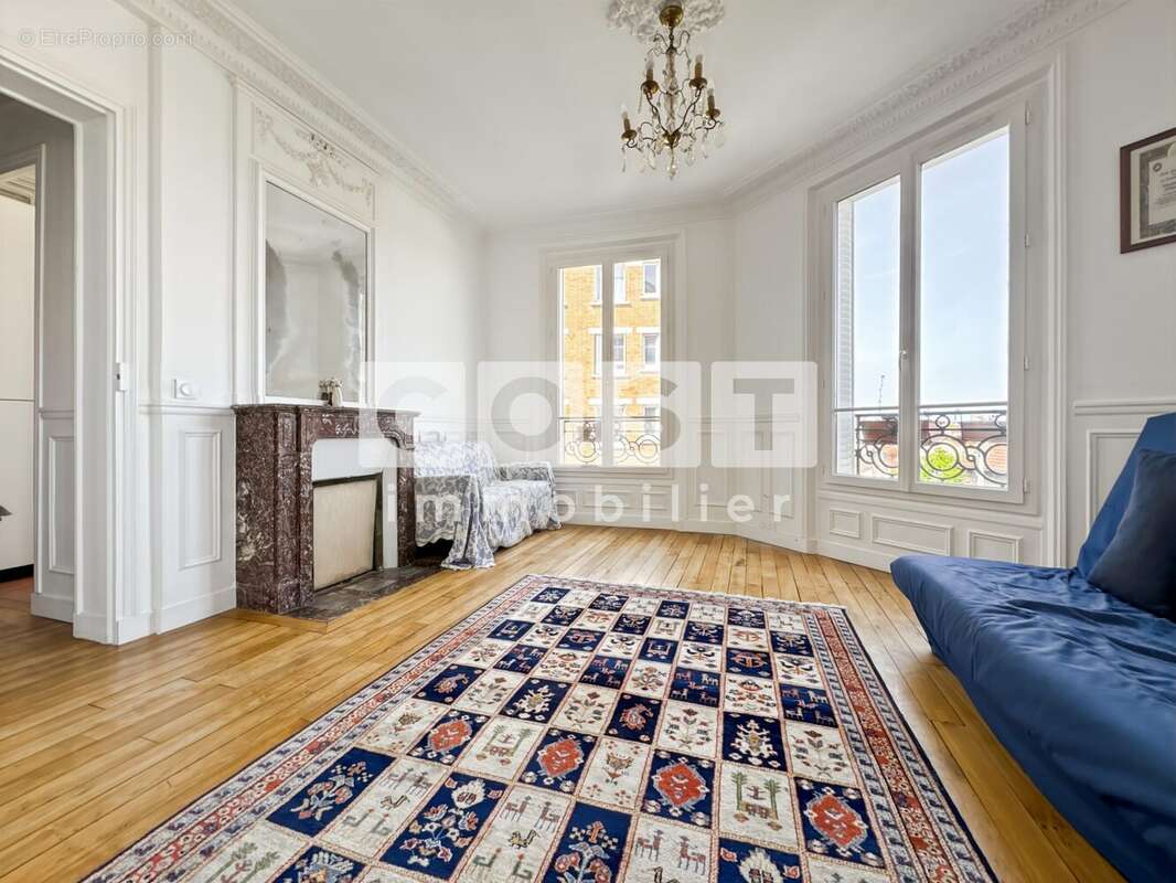 Appartement à COLOMBES