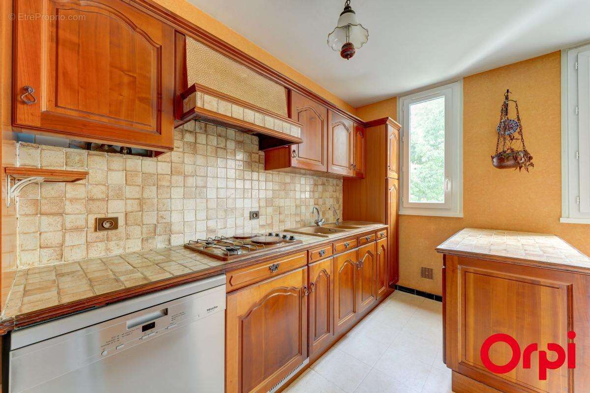 Appartement à CALUIRE-ET-CUIRE