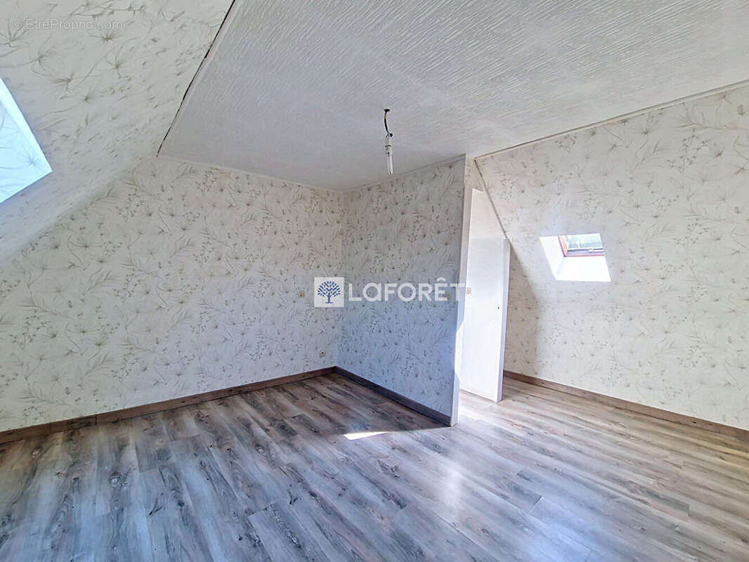 Maison - Saint Maurice - 2 chambres - Jardin - photo 8
