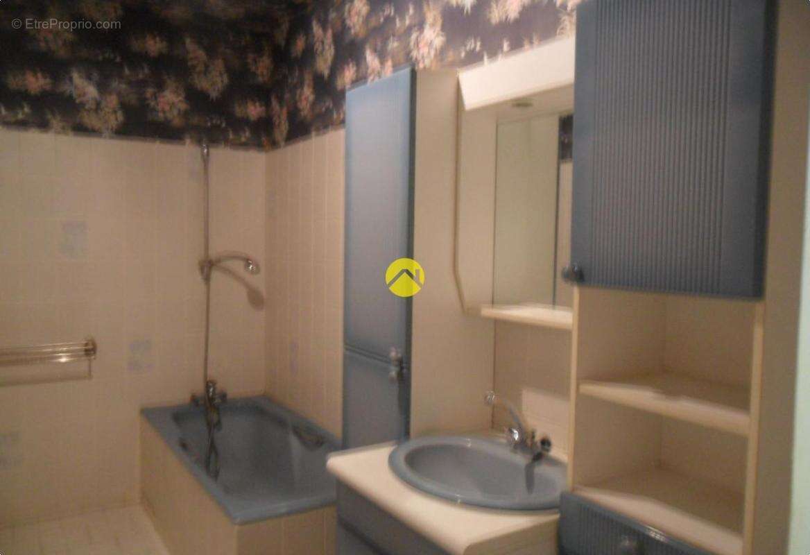 Maison à CHARENTON-DU-CHER