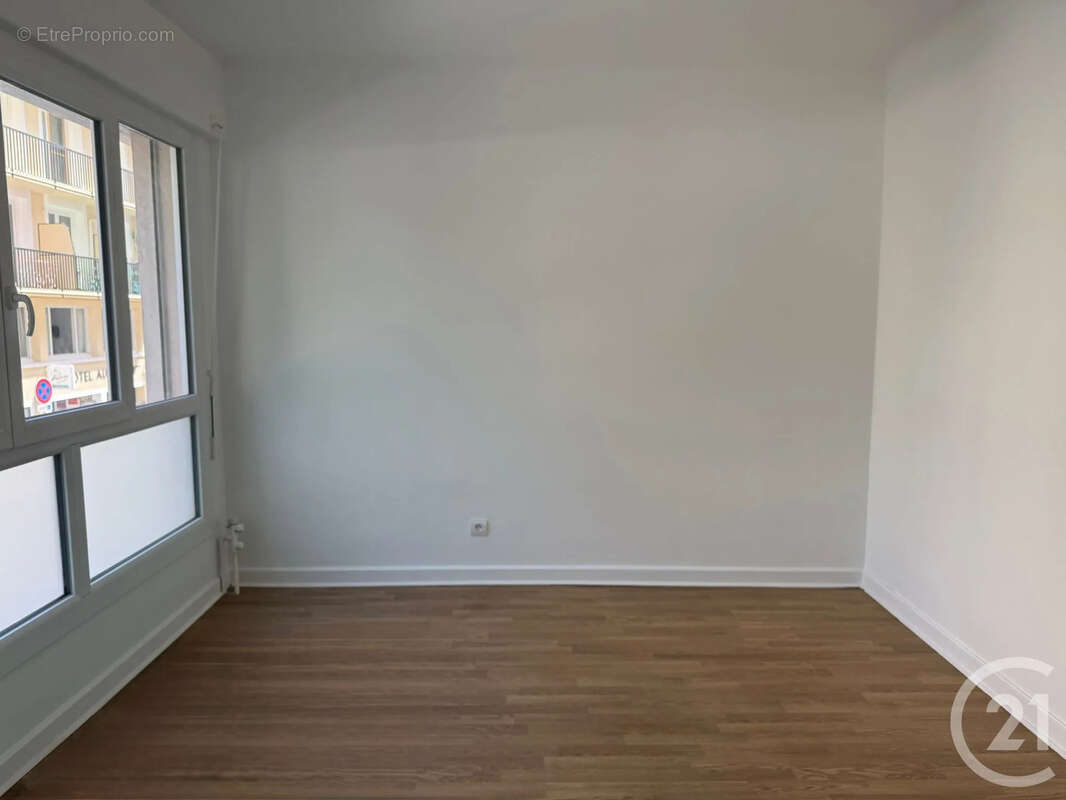 Appartement 64 m² à Sete  - photo 7